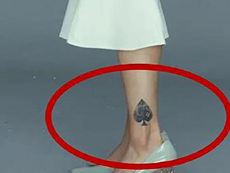 李纯脚踝纹黑桃图案是什么意思什么梗代表什么含义？