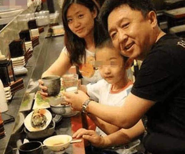 于谦的老婆白慧明 年龄差距这么大看着像两辈人