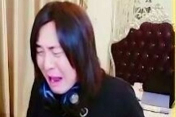 芬芳姐在哪直播 斗鱼一姐是688的芬芳姐?