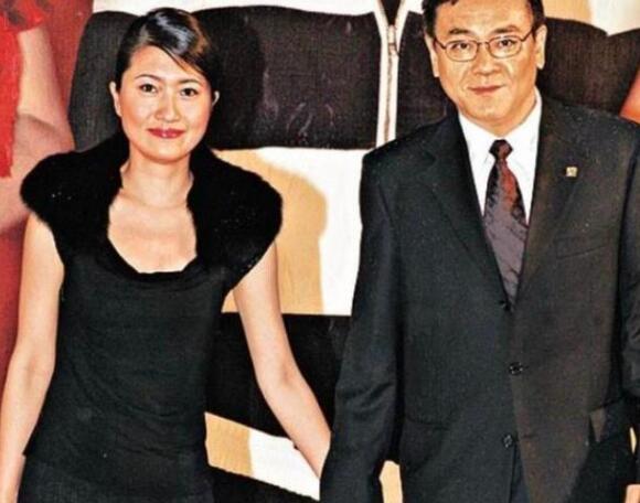 尔冬升现任妻子是谁