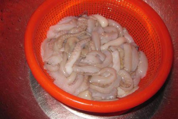 八爪鱼头部内脏能吃吗 全是细菌生吃会有寄生虫出现