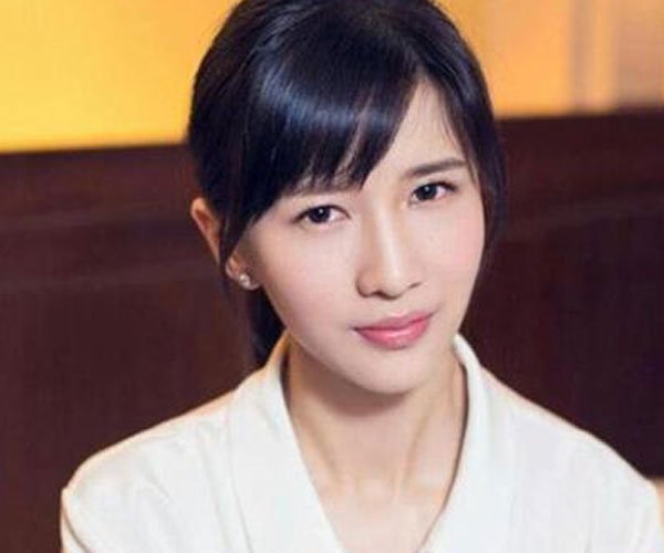 姜逸磊为什么叫papi酱 网友表示小嘴太能巴巴了