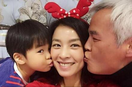 林瑞阳为什么满头白发是得了啥病么?林瑞阳年轻时照片