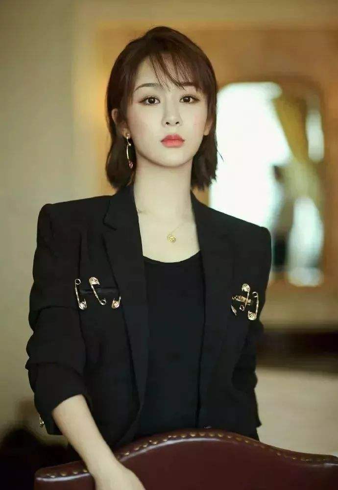 杨紫个人资料和老公结婚照片,杨紫的两段恋情为什么和贺鹏分手?