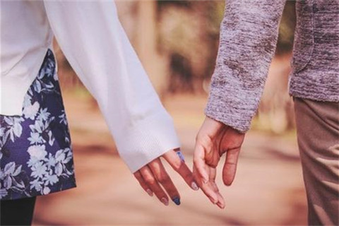 两个人不适合结婚表现