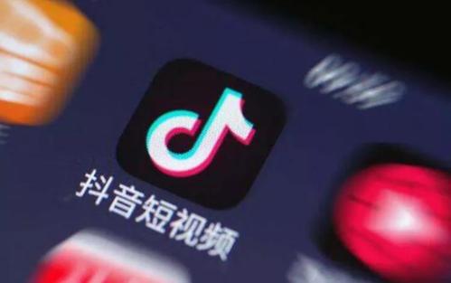 抖音后来遇见他陪我春秋冬夏是什么歌 后来遇见他歌曲介绍