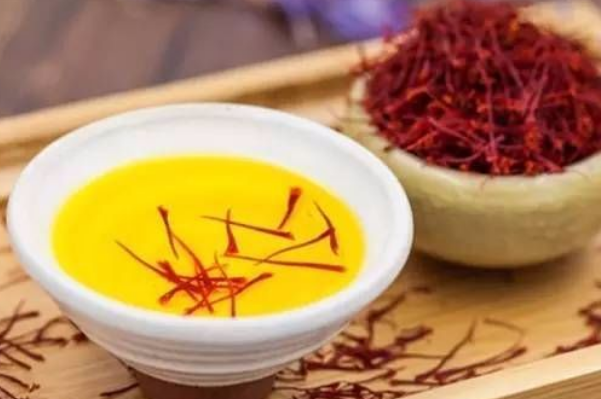 红茶和绿茶怎么区分哪个好一些？红茶和绿茶泡法一样吗？