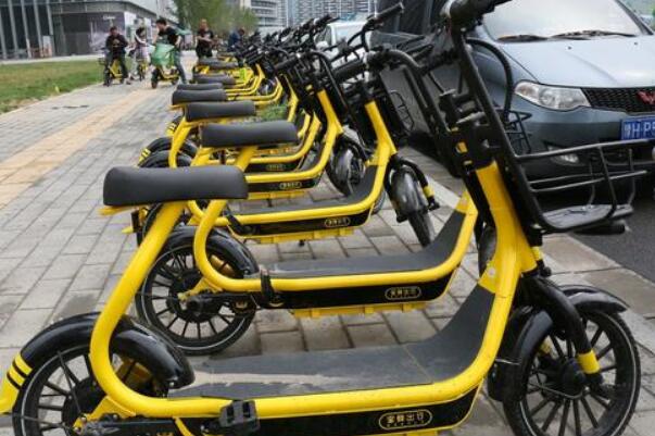 电动车的锂电池蓄电池需要保养吗怎样维护，锂电池充电多久合适