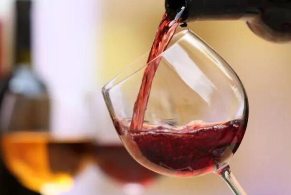 一天多少酒不伤身体