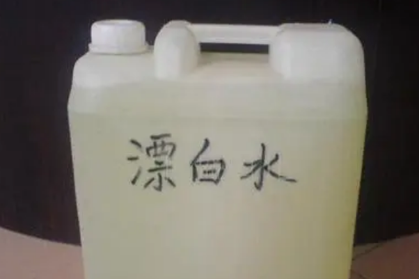 衣服发霉了用什么洗比较好？衣服上的霉斑清除方法小妙招