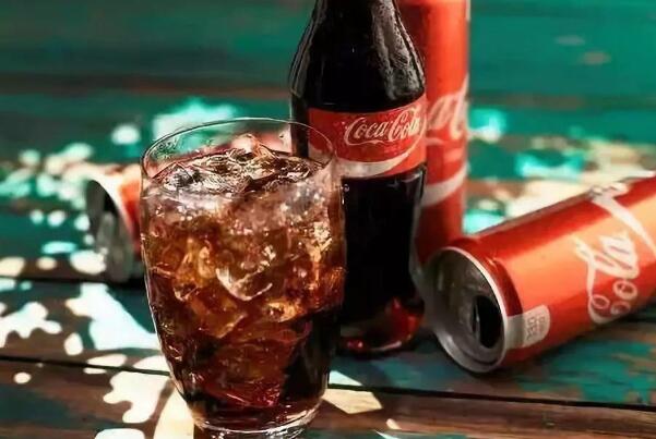 少量喝可乐有好处吗？用可乐做菜好吃吗是什么味道