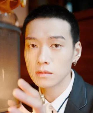 男生帅不帅剪个寸头就知道是啥意思啥出处？寸头最帅的男生汇总