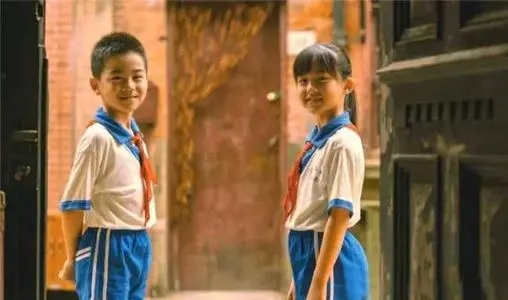 韩昊霖是谁的儿子父母是干嘛的？韩昊霖一家三口图片