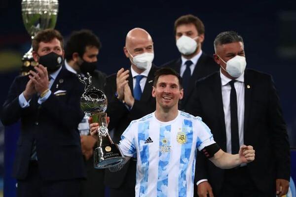 金球奖谁的次数最多，足球金球奖获奖次数排行榜