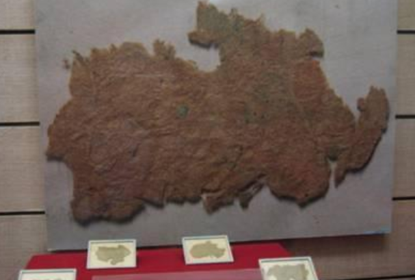 灞桥纸是哪个朝代的纸有什么特点，灞桥纸是用什么材料做的？