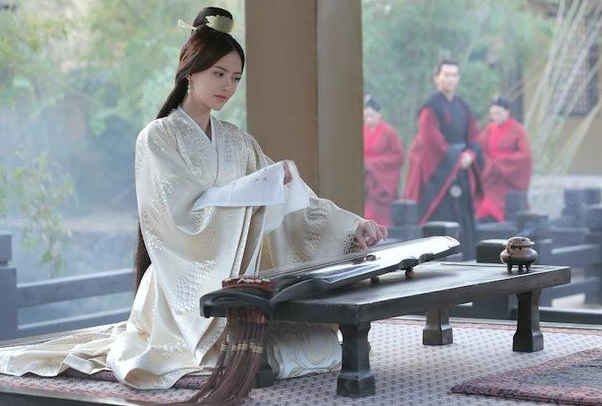 甄宓生平个人资料简介，甄宓真实相貌复原图长的漂亮吗？