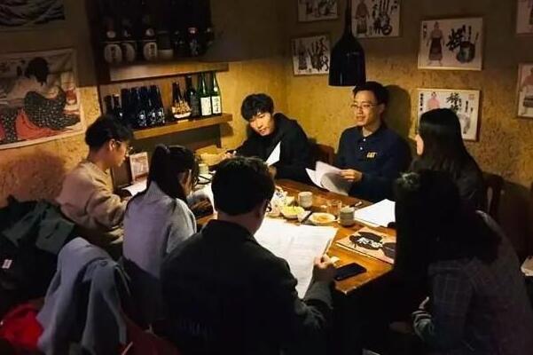 剧本杀游戏里的dm是什么意思指的什么身份有什么作用？