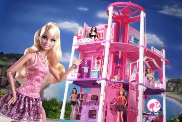 用脚趾抠出一个芭比梦想豪宅是啥意思啥梗出自哪里怎么火起来的？