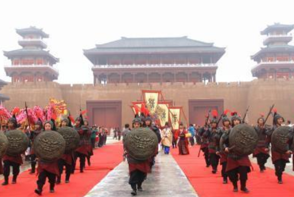 秦朝职位等级及封号是怎样的？秦朝是怎样选拔官员的？