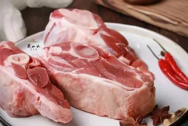 羊肉加什么去膻味最好？羊肉很膻怎么办如何彻底去除？
