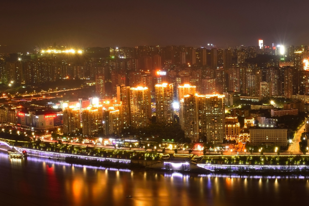 重庆一直属于四川吗什么时候分出来的？重庆和四川是什么关系？