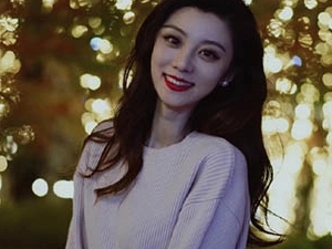 王牌女郎费费结婚了吗老公是谁？沈涛和费费什么关系？