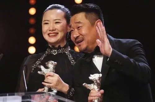 演员王景春婚姻状况，老婆李晶多大个人资料照片怎么认识在一起的