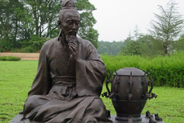 张衡是古代哪个时期的人