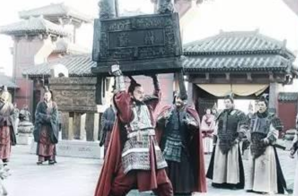 秦武王举鼎有多重是怎么死的?秦王举鼎而亡故事是真事吗?