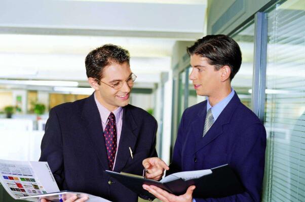 灰领是指什么工作的职场人？白领蓝领金领粉领灰领工资范围是多少？