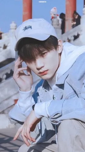 周翊然是什么经纪公司的?周翊然个人资料简介为什么退出易安?