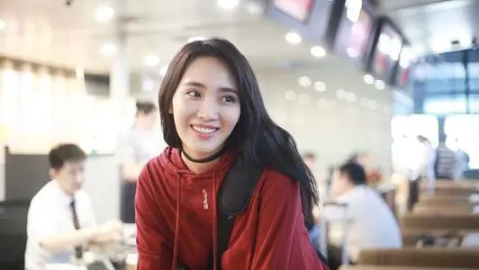 王紫璇陈国富绯闻是怎么回事两人什么关系?王紫璇陈国富相差几岁