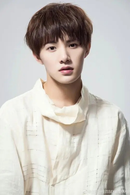 黄圣池为什么不火是哪家公司的?黄圣池个人资料身高家境怎么样?