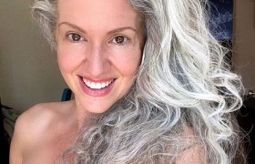 美女一夜之间白头是怎么回事是什么原因导致的和食神周星驰一样？