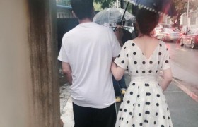 程莉莎晒郭晓冬背影，郭晓冬老婆是干什么的？