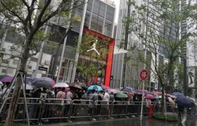炒鞋究竟有多火，炒鞋是什么意思为甚有人花高价买一双破鞋