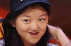李嫣为什么会得兔唇是李亚鹏王菲遗传的吗是什么原因造成的？