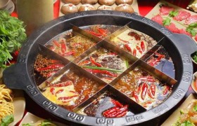 牛粪火锅是什么意思是真的用牛粪做的吗吃起来臭吗味道如何