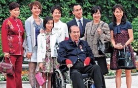 赌王四个太太不犯法吗不是重婚了吗不是一夫一妻制吗