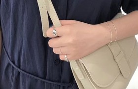 toutou包是什么档次是什么牌子哪个国家的价格多少？