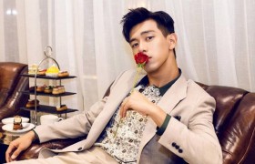 钟楚曦交过的前男友有几个是谁，钟楚曦李现咋怎么认识好多久了