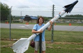 响尾蛇导弹是什么制作原理？有什么特别之处和普通导弹的区别是啥