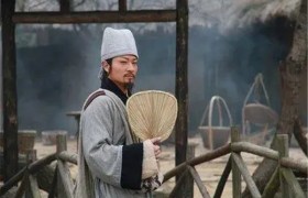 水浒传吴用狗头军师的外号怎么来的，吴用在梁山是什么地位