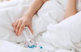 暴食催吐对身体的副作用有哪些有什么危害，对减肥有用吗？