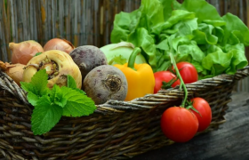 吃素的男人很可怕为什么这么说，男人长期吃素的好处和坏处？