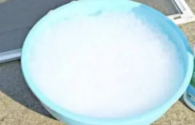 衣服发霉了用什么洗比较好？衣服上的霉斑清除方法小妙招