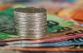 急需用钱联系我是真的吗？没钱急需钱的时候找什么人借钱能借到？