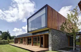 地球自转为何我们房子不倒塌是什么科学原理物理知识？