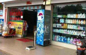 为什么药店不受电商平台的影响反而越开越多，开药店还赚钱吗？