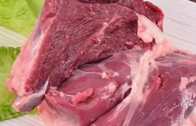 为什么南方的羊肉有膻味？羊肉的膻味是什么东西怎么形成的?